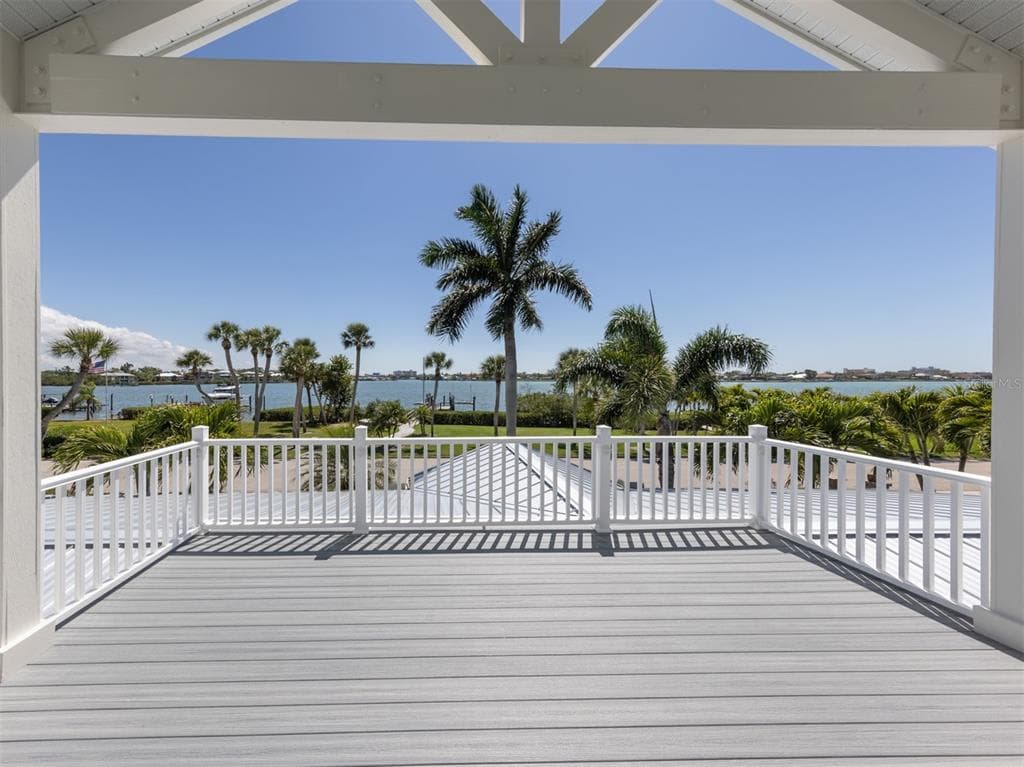 212 SUNRISE DRIVE photo 10