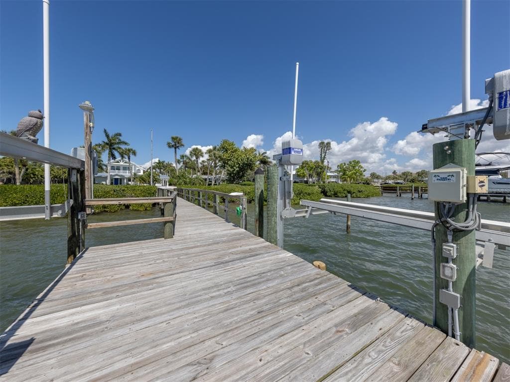 212 SUNRISE DRIVE photo 21