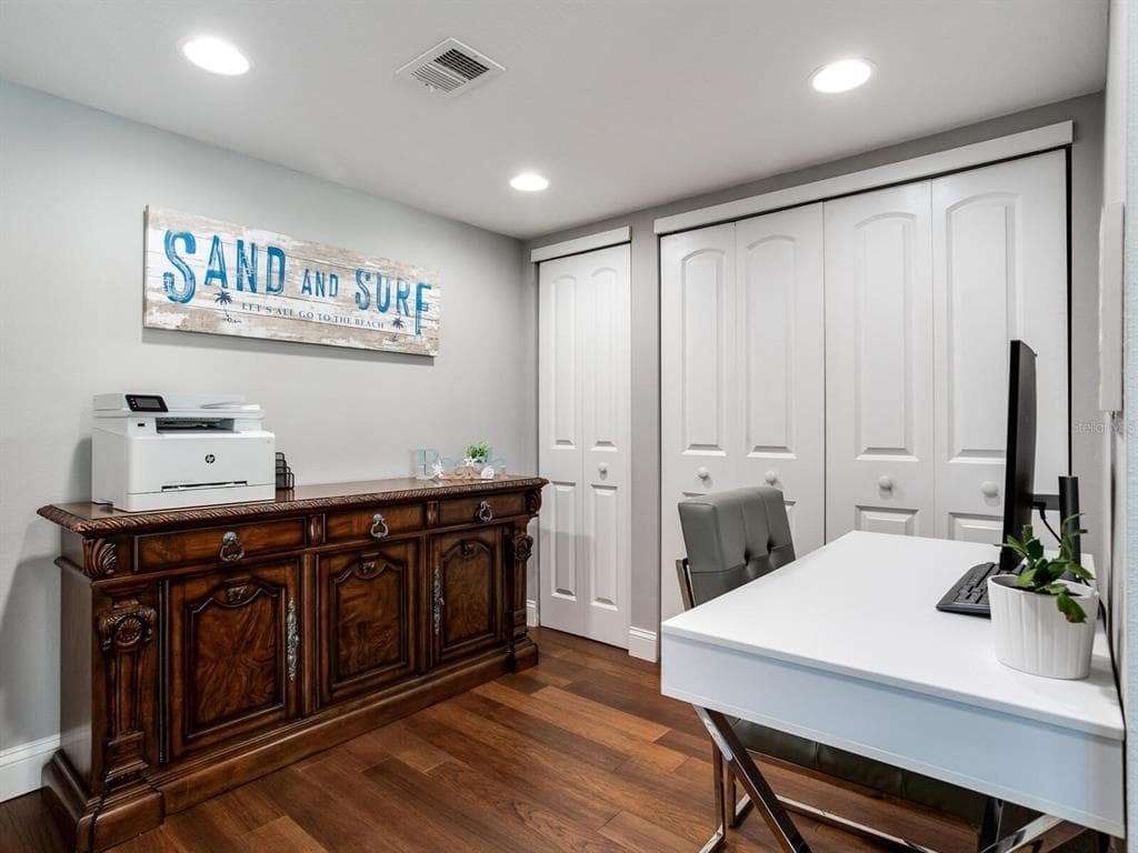 660 ISLAND WAY 202 photo 7