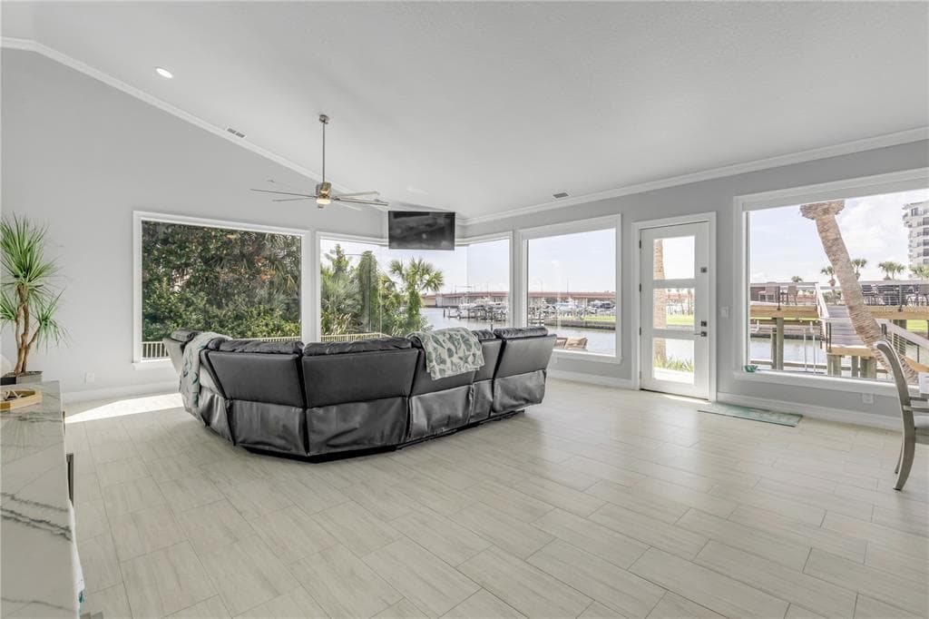 444 QUAY ASSISI COURT photo 13