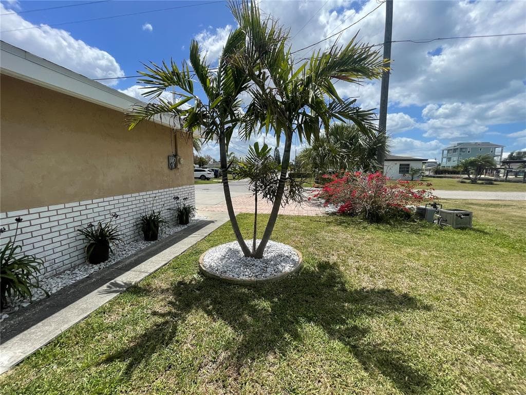 6403 LONNIE LEE LANE 2