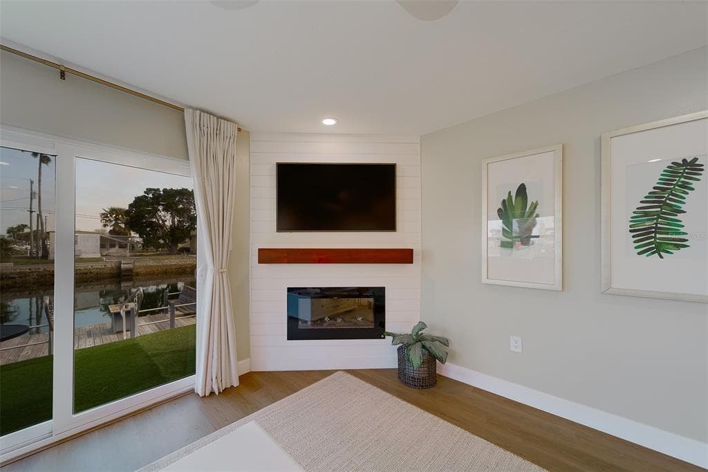 6403 LONNIE LEE LANE photo 8