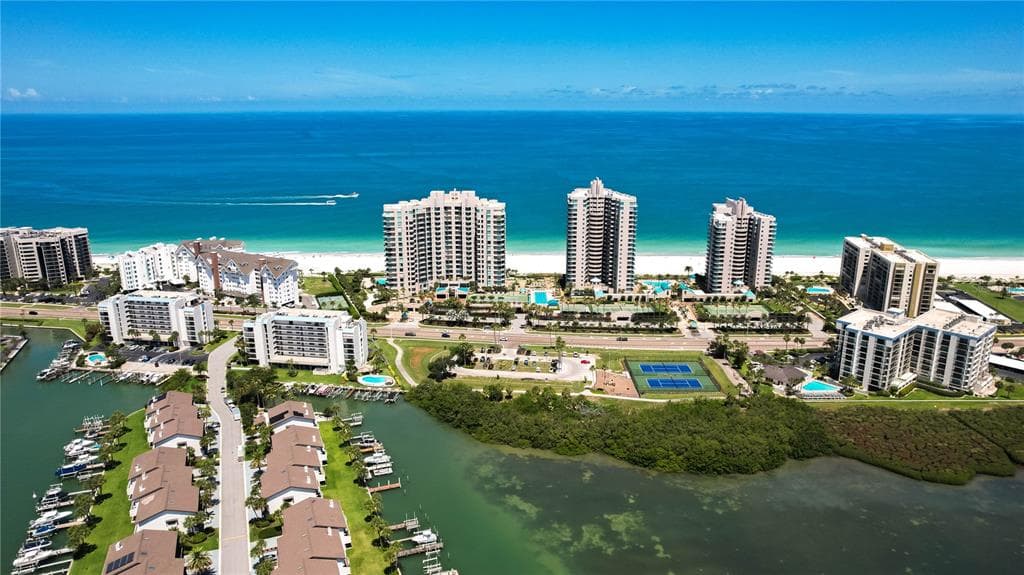 1560 GULF BOULEVARD 1607 photo 3