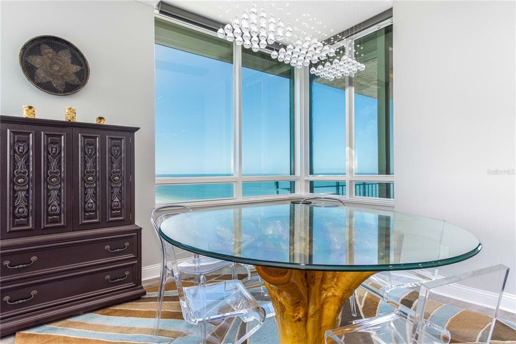 1560 GULF BOULEVARD 1607 photo 18