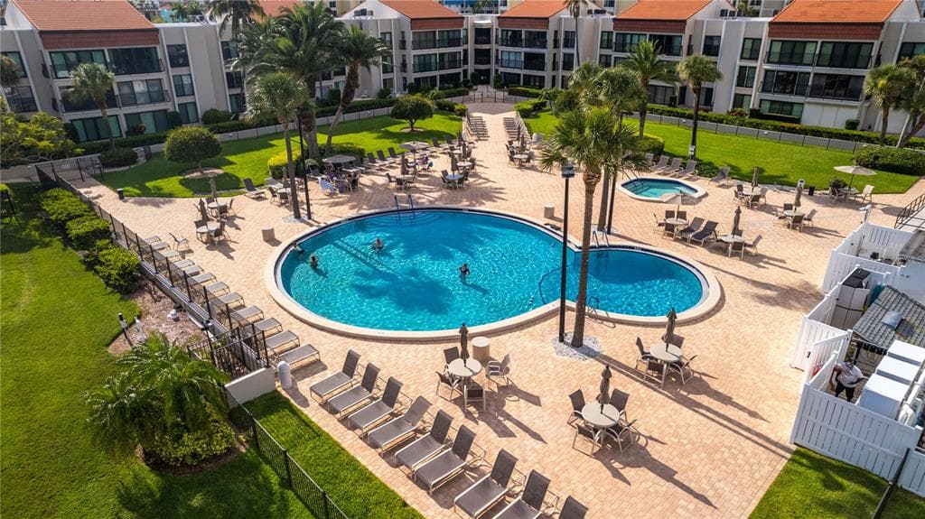 830 S GULFVIEW BOULEVARD 501 photo 9