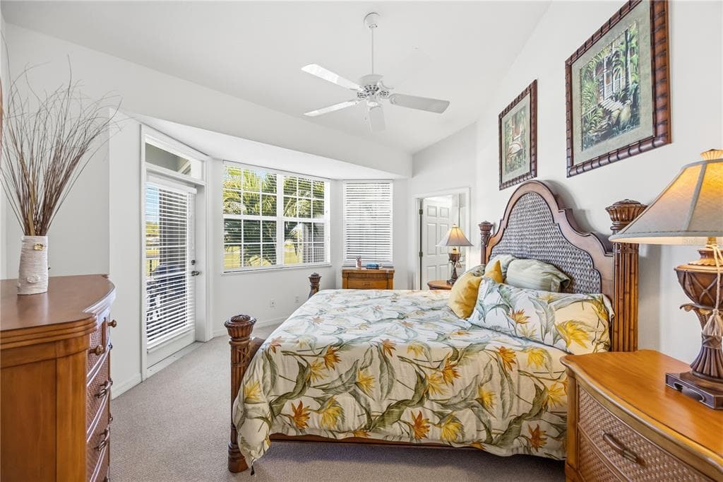 115 WOODBRIDGE DRIVE 201 photo 16