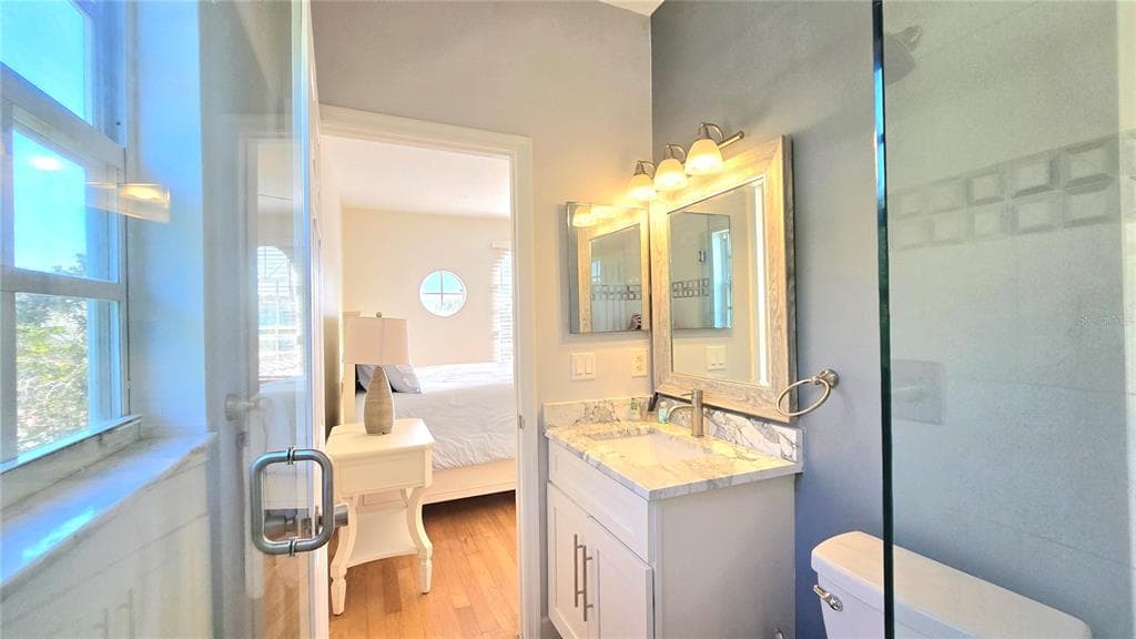 1806 LAGO VISTA BOULEVARD photo 13