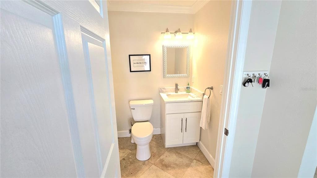 1806 LAGO VISTA BOULEVARD photo 18