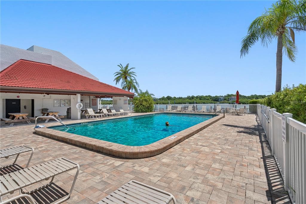 19111 VISTA BAY DRIVE 204 photo 16