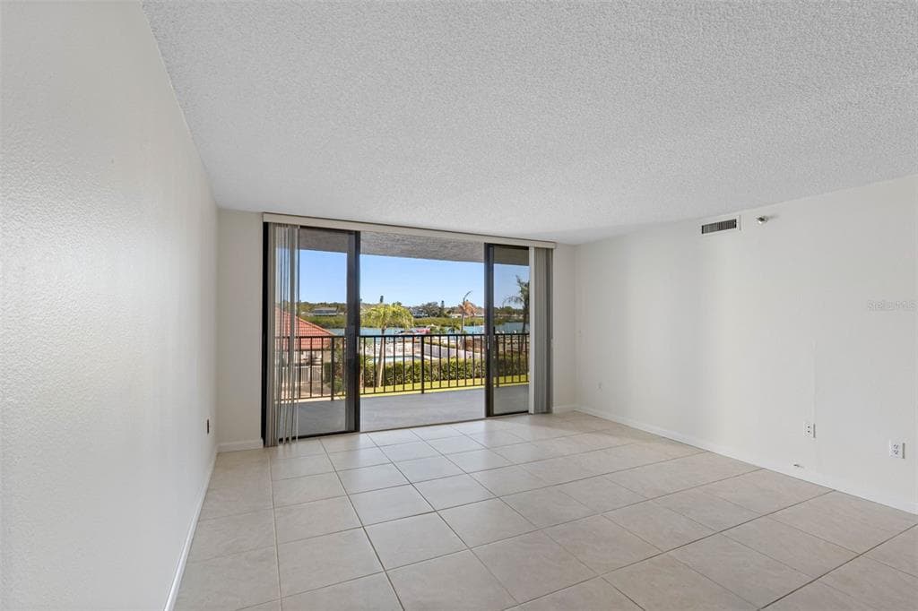 19111 VISTA BAY DRIVE #204 3