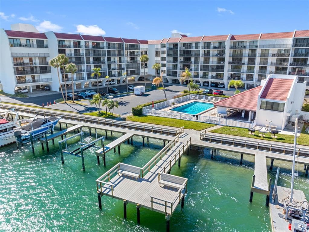 19111 VISTA BAY DRIVE 204 photo 15