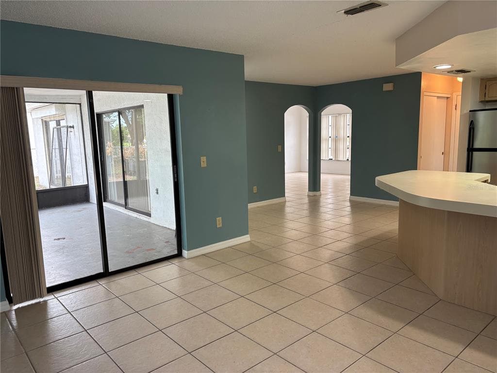 7619 VIENNA LANE photo 10