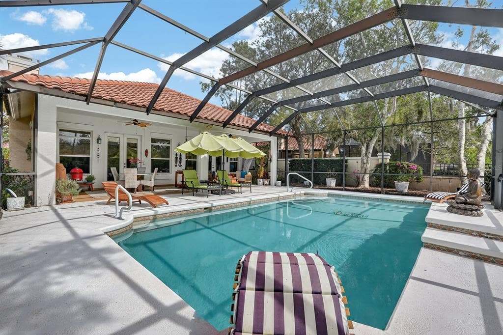 11 LAGUNA COURT photo 2