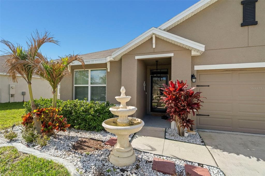 16316 LITTLE GARDEN DRIVE photo 3