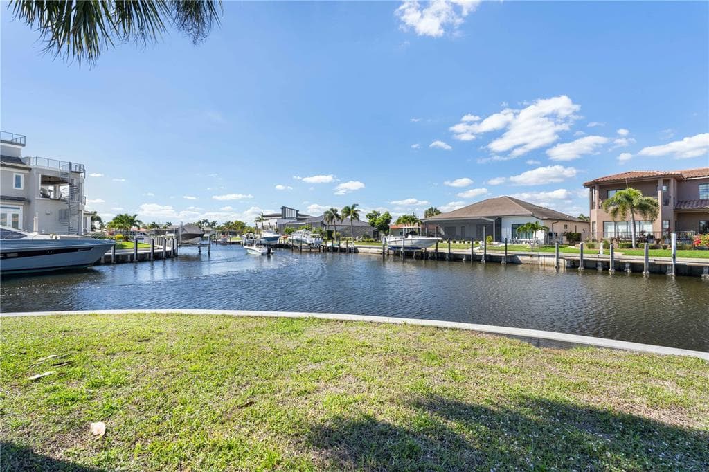 2194 BAYOU ROAD photo 6