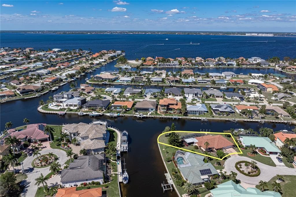 2194 BAYOU ROAD 4