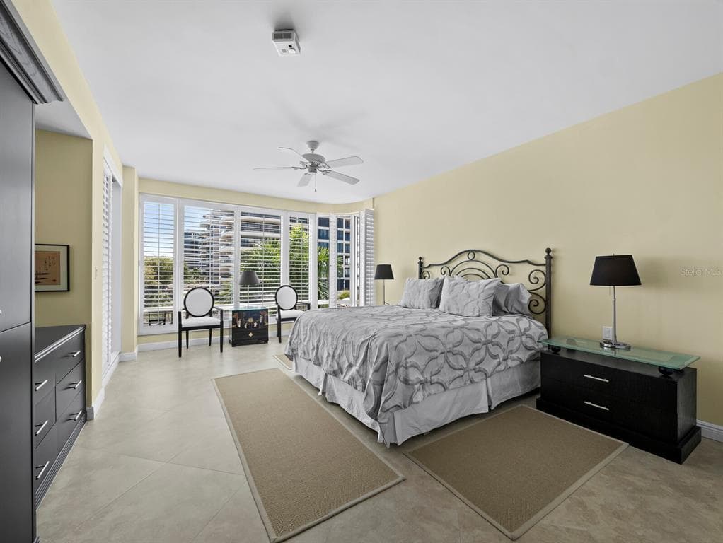 455 LONGBOAT CLUB ROAD 402 photo 14