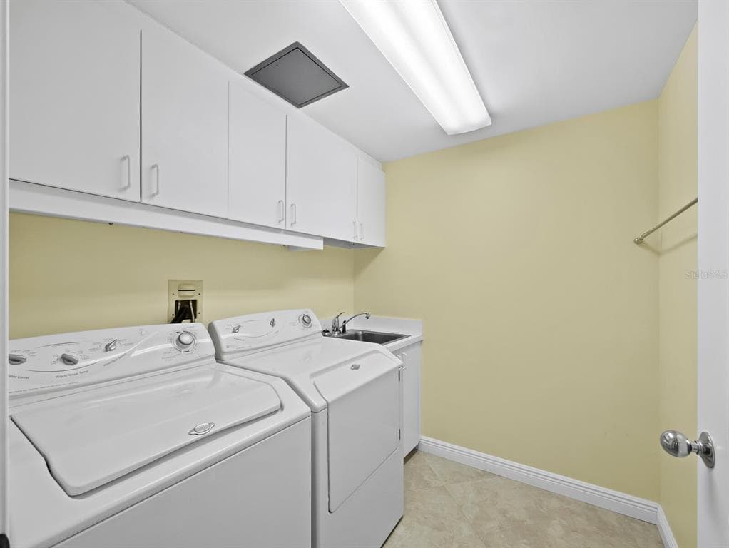 455 LONGBOAT CLUB ROAD 402 photo 25
