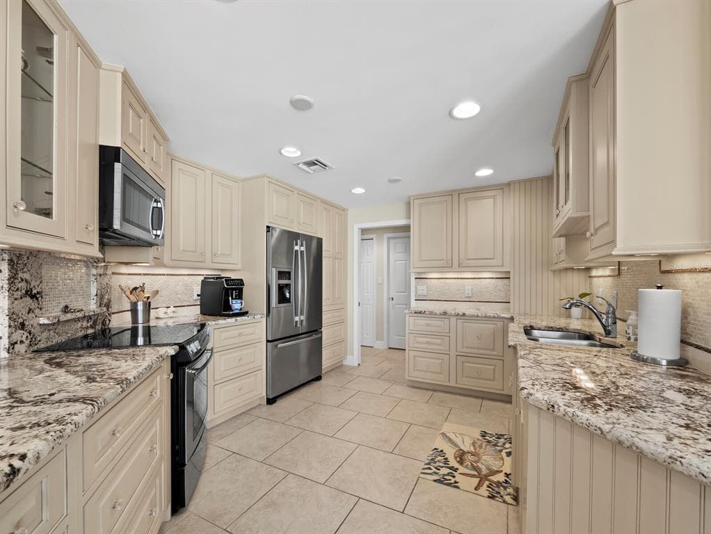 1211 GULF OF MEXICO DRIVE 709 photo 19