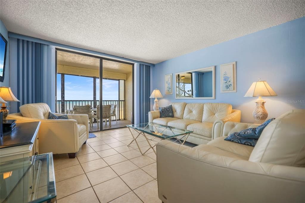 20040 GULF BOULEVARD 302 photo 8