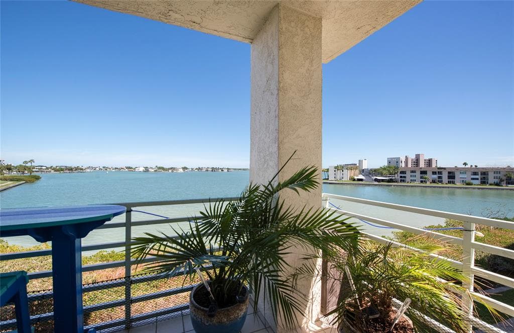 7979 SAILBOAT KEY BOULEVARD S 208 photo 4