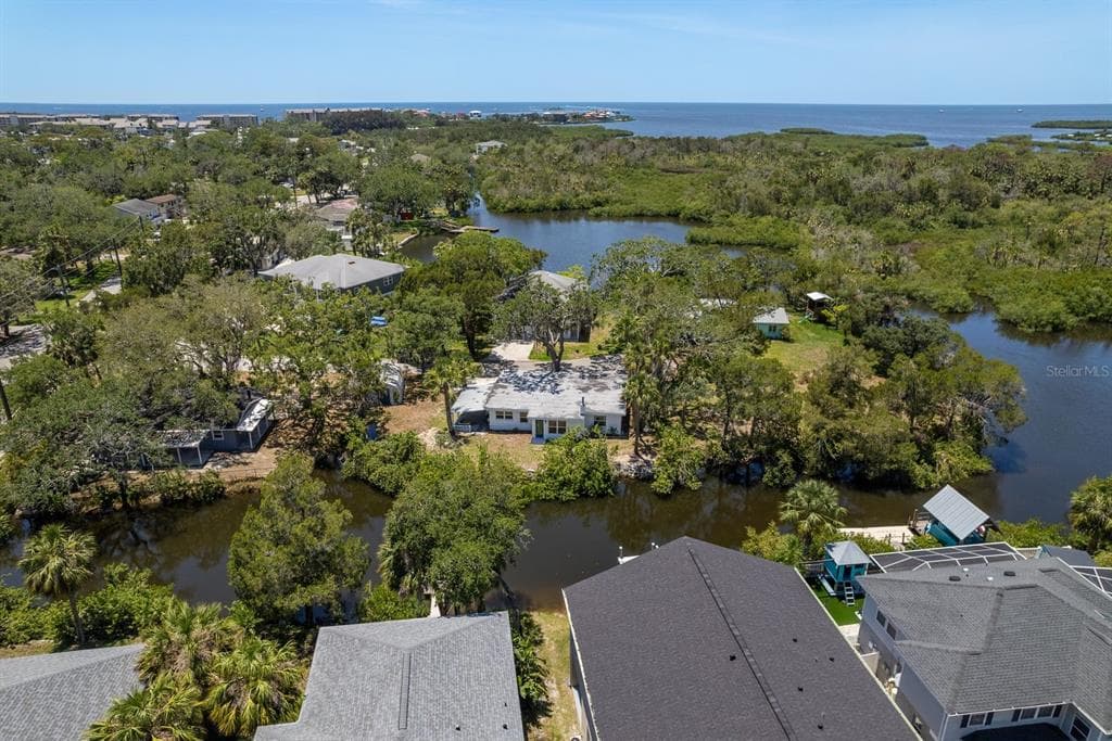 5270 MILLER BAYOU DRIVE photo 1