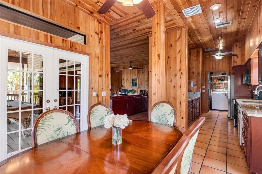 51 PALM DRIVE photo 14
