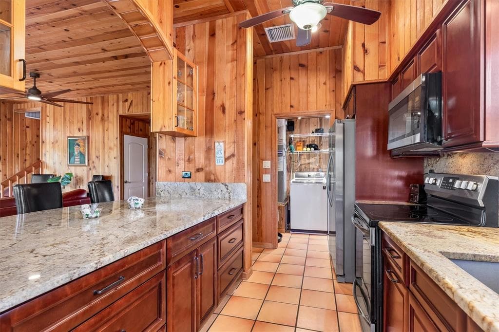 51 PALM DRIVE photo 11