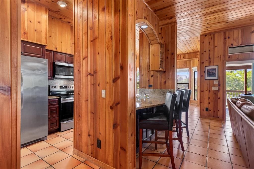 51 PALM DRIVE photo 8