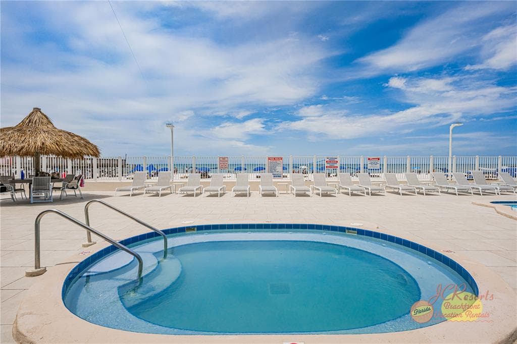 18500 GULF BOULEVARD 404 photo 5