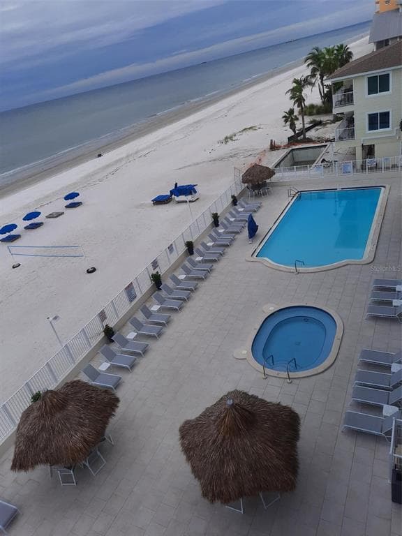 18500 GULF BOULEVARD 404 photo 4