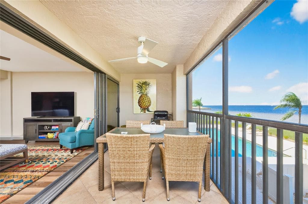 1601 PARK BEACH CIRCLE 6/116 photo 22