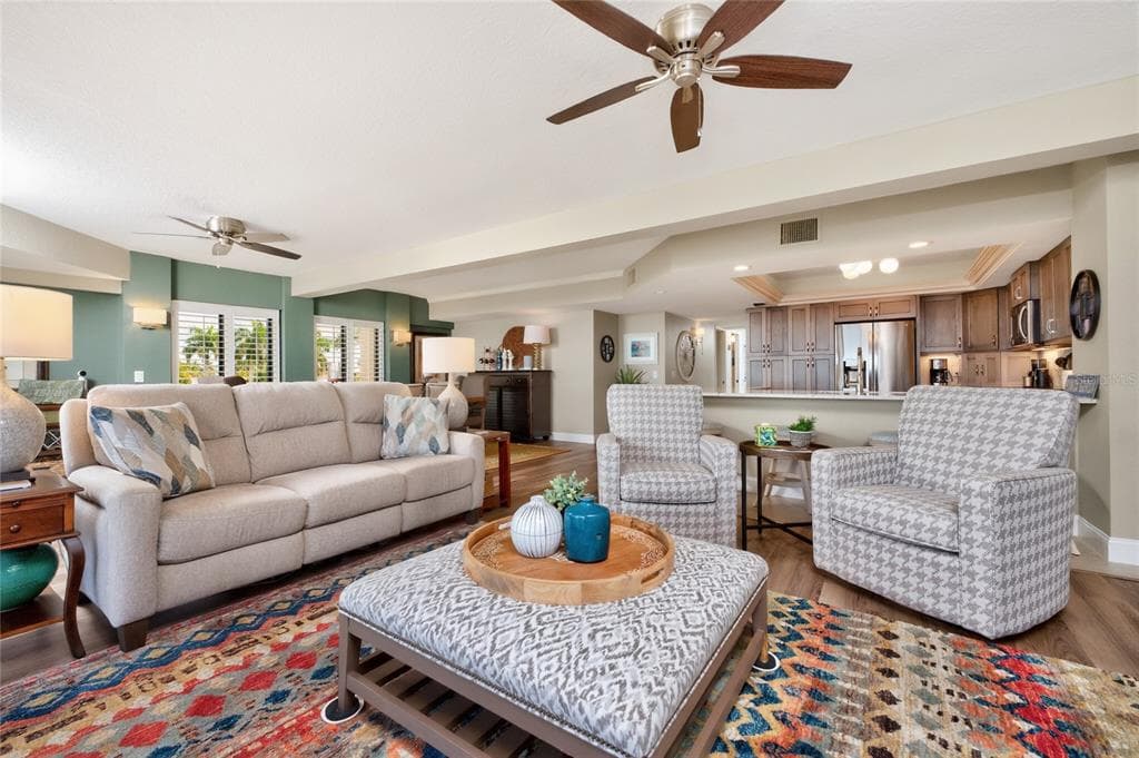 1601 PARK BEACH CIRCLE 6/116 photo 25