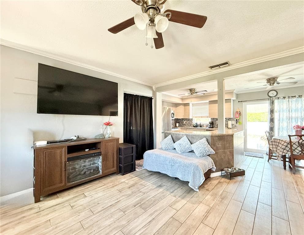1784 TAYLOR LAKE PLACE photo 3