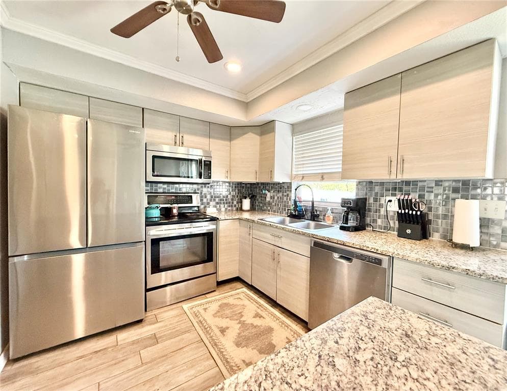 1784 TAYLOR LAKE PLACE photo 9