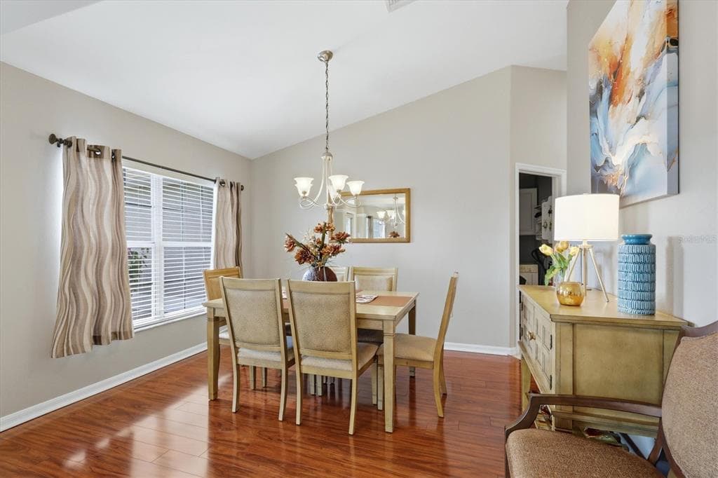 827 ROTONDA CIRCLE photo 15