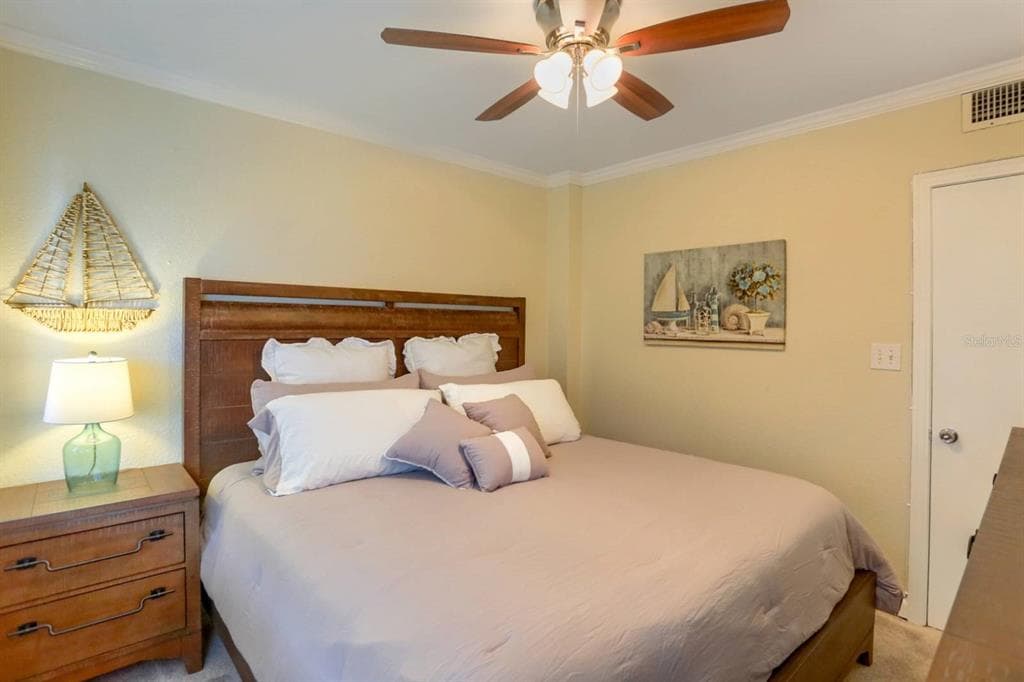3200 GULF BOULEVARD 201 photo 17