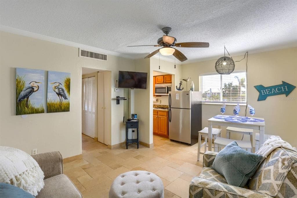 3200 GULF BOULEVARD 201 photo 8