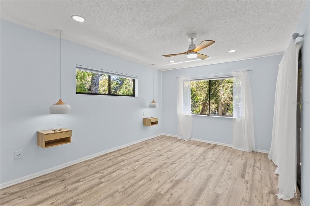 1636 BROOKHOUSE DRIVE 230 photo 17
