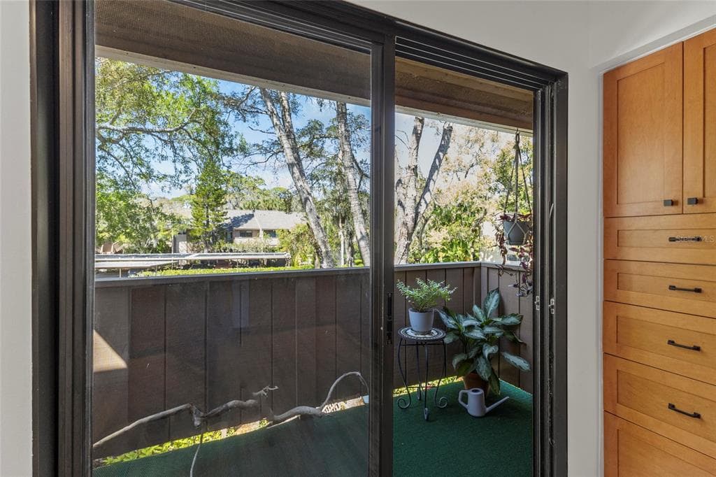 1636 BROOKHOUSE DRIVE 230 photo 12