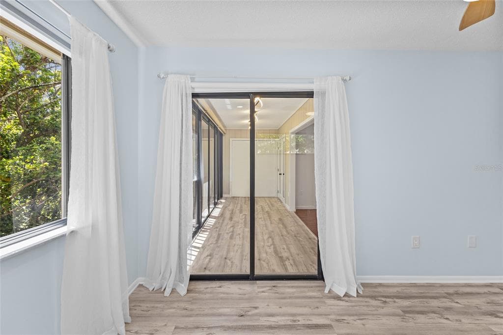 1636 BROOKHOUSE DRIVE 230 photo 19