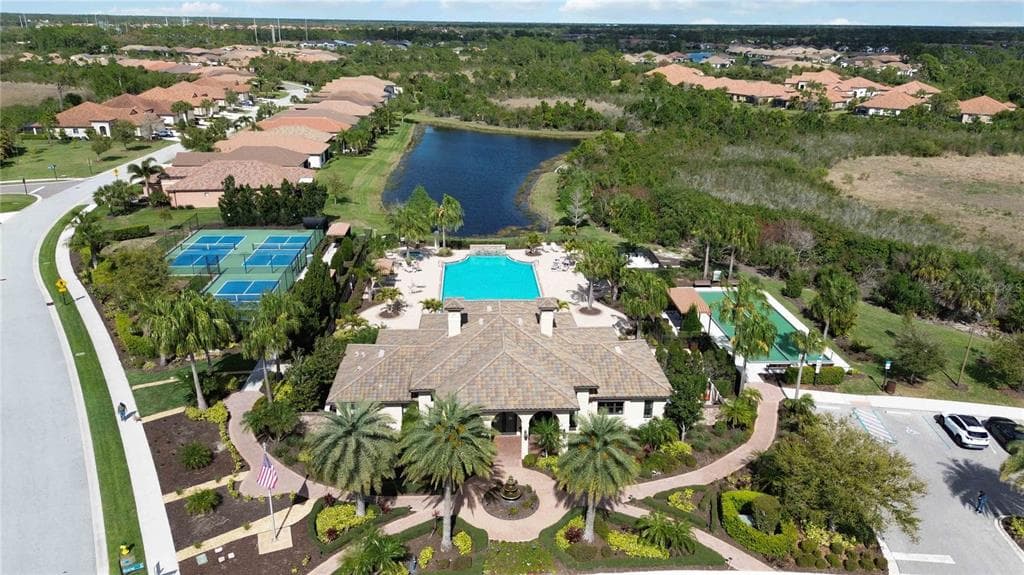 225 BENEDETTO COURT photo 3