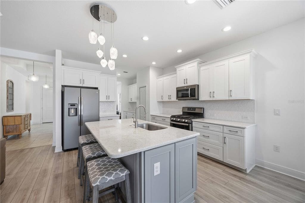 225 BENEDETTO COURT photo 10