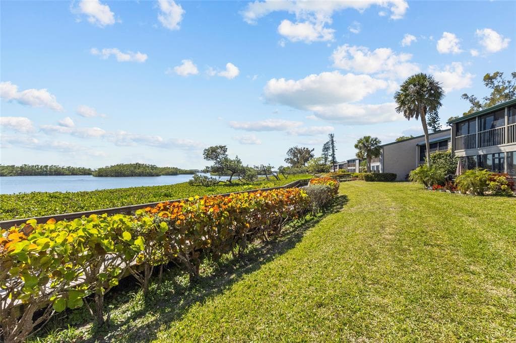 1520 PELICAN POINT DRIVE 155 photo 22