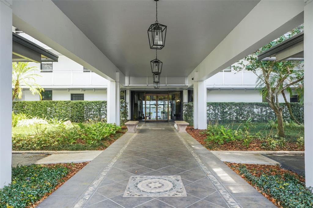 1100 S ORLANDO AVENUE 306 photo 22