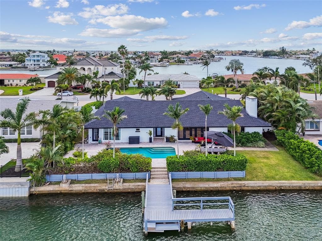 221 HOWARD DRIVE 1