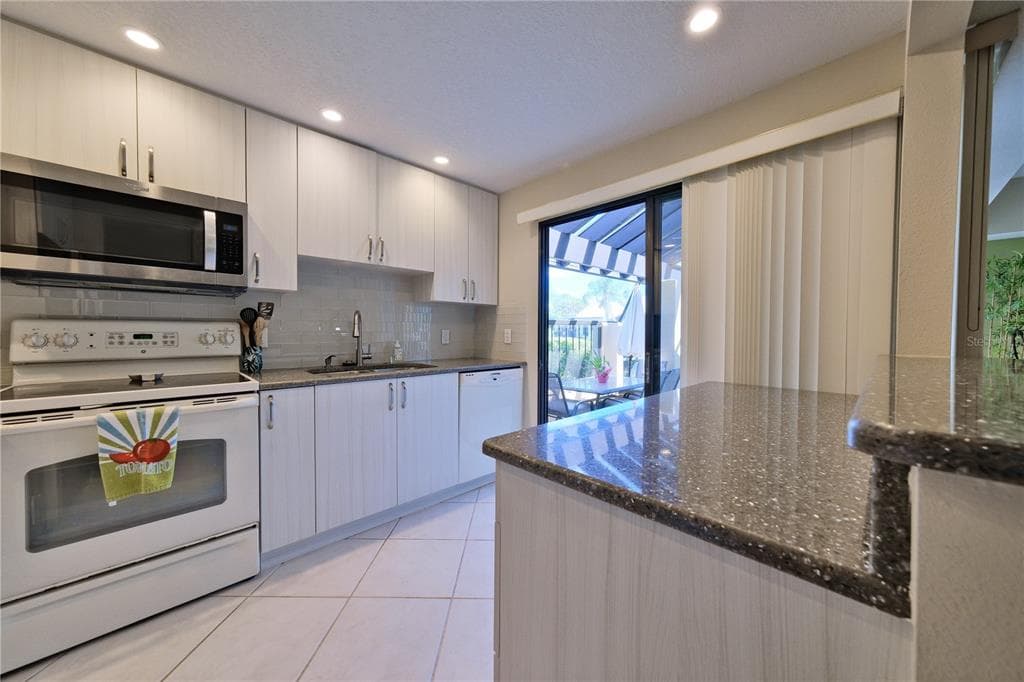 5257 MYRTLE WAY 29 photo 5