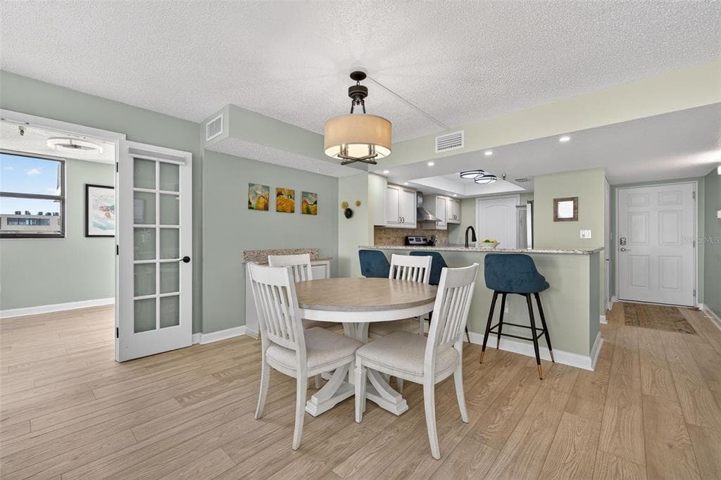 15316 GULF BOULEVARD 903 photo 17