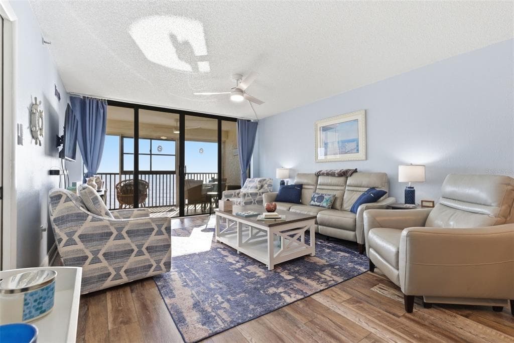 15462 GULF BOULEVARD 406 photo 9