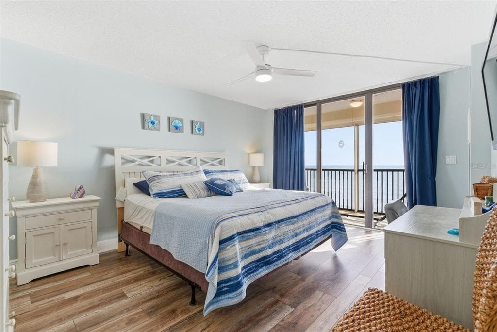 15462 GULF BOULEVARD 406 photo 24